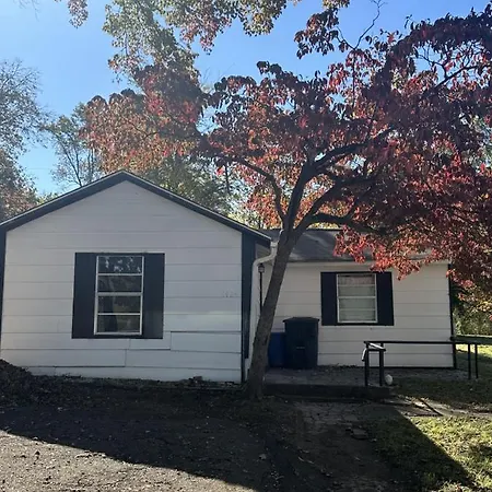 The Little Lodge Knoxville